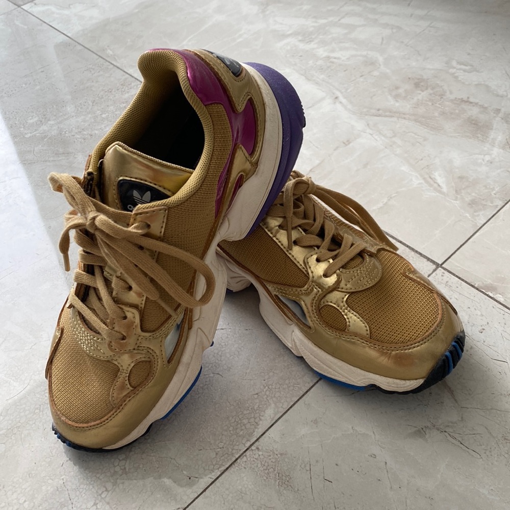 adidas womens size 6 tennis shoes for sale like new